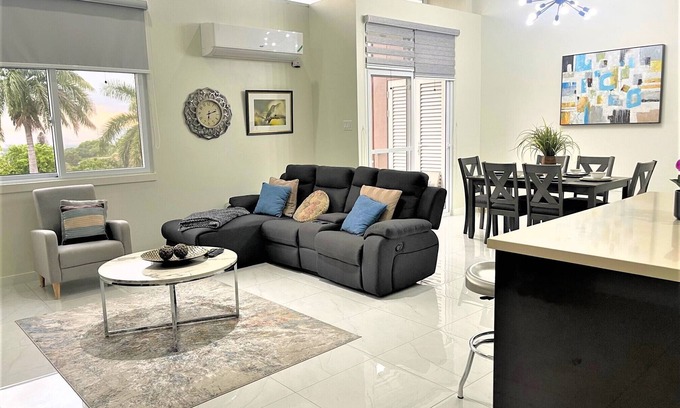 Saint Andrew Apartment | ULTRA LUXURY CONDO KINGSTON -JAMAICA CLOSE TO THE US EMBASSY