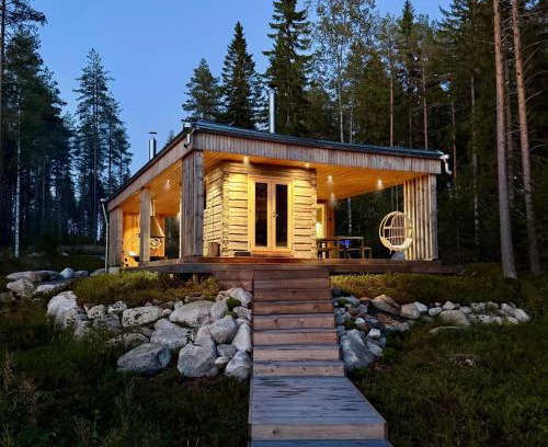 Soini Villa | Ulvontähti - moderni mökki järven rannalla