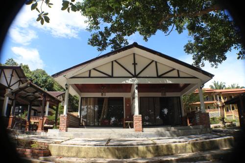 Alor Gajah Hotel | Umang-umang Chalet