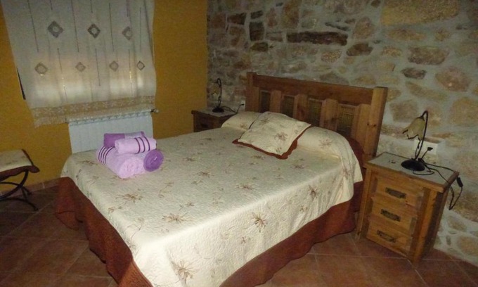 Navasfrias Cabin | Un Rincón Salmantino