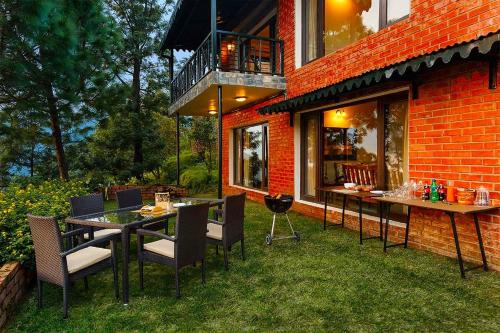 Kasauli Villa | Uncle Bob Villa Best View In Kasauli 3BDR wCook