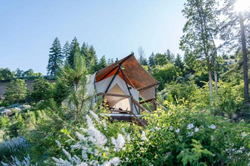 Husum Other | Under Canvas Columbia River Gorge