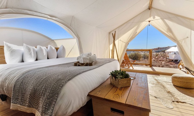 Big Water Hotel | Under Canvas Lake Powell Grand Staircase