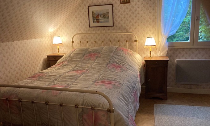 Dun-sur-Auron House | Une Maison au Calme Dans un Grand Parc