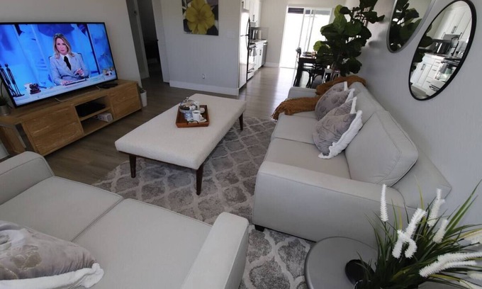 Suncrest Estates Condo | Unique 2Bdrm/1Bath ~Arcadia-Lite Condo~ Sleeps 4