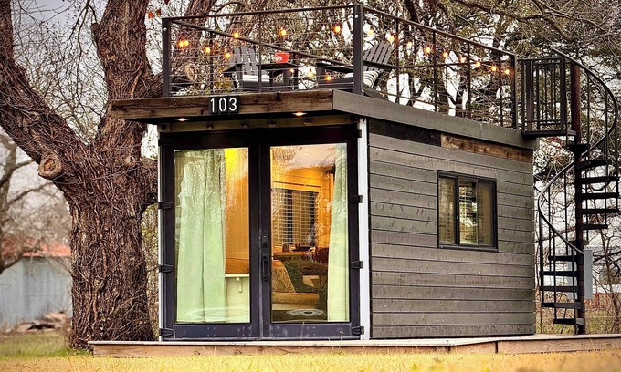 Waco House | Unique Container Home with Rooftop Deck