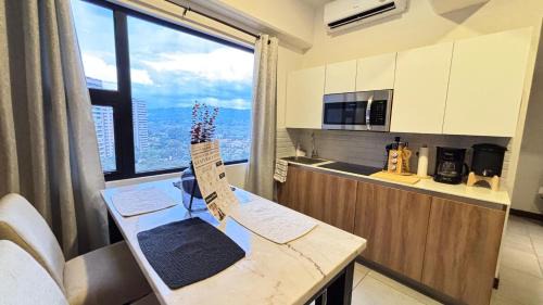 Zona 13 Apartment | Unique Studio Apartment in the heart of Guatemala City