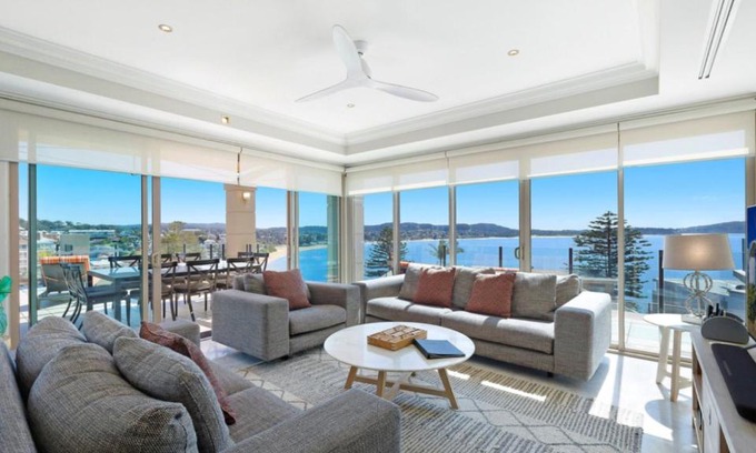 Terrigal House | Unit 52 - 4 Bed Platinum Ocean View