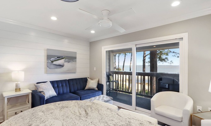 Palmetto Dunes Villa | Unspoiled Beachfront Villa Sunrises from Balcony