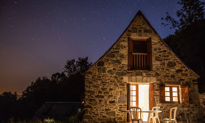 Peyragudes House | Unusual, secluded barns nestled in the Pyrenees forest from Sunday to Sunday
