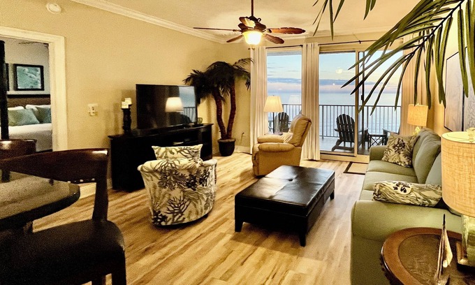 Lower Grand Lagoon Condo | Updated Butler's Treasure Island,new master bath! Beach Service for 2 Included!