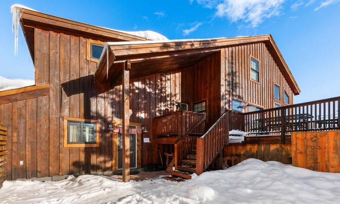 Crested Butte South House | Updated, Dog Friendly Rental Unit, Fire Pit, Fenced Yard, Sleeps 4
