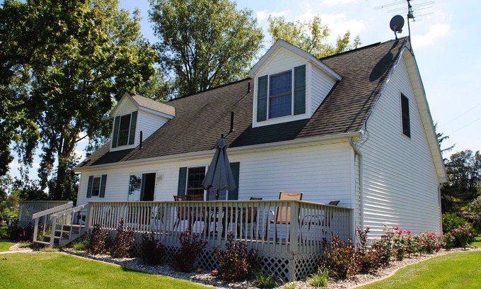 Lake James House | Updated Jimmerson Lake - Lake James Chain Home with Dock; Book for fall & 2026