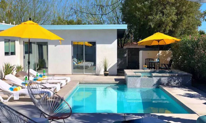 Palm Springs House | Updated Mid-Century with Pool and Spa - 3+2