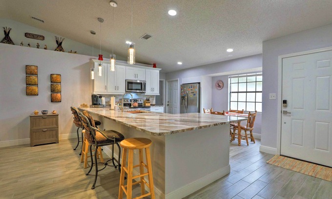 Tavares House | Updated Tavares Retreat < 1 Mile to Boat Ramp