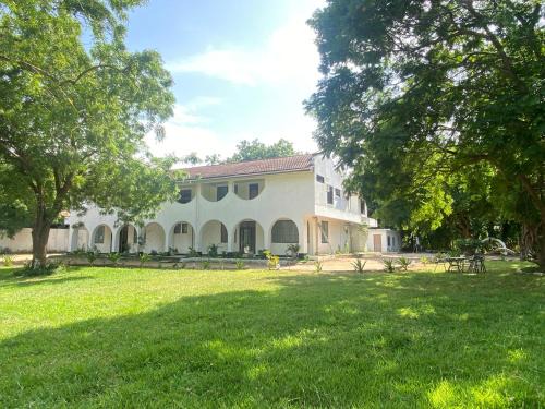 Mbezi Beach Cabin | Upper Hill Place