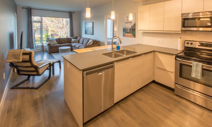 Saanich West Apartment | Uptown Oasis-Spacious 2 BR Suite outside of Downtown but Close to So Much