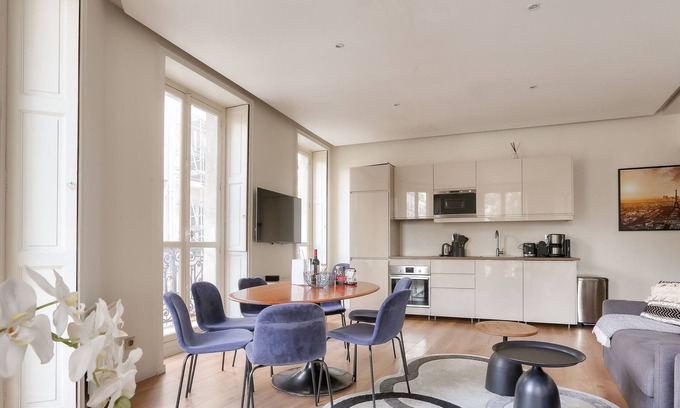 Strasbourg -Saint-Denis Apartment | Urban Flat 60 - Sublime 3BDR Parisian Flat in Paris
