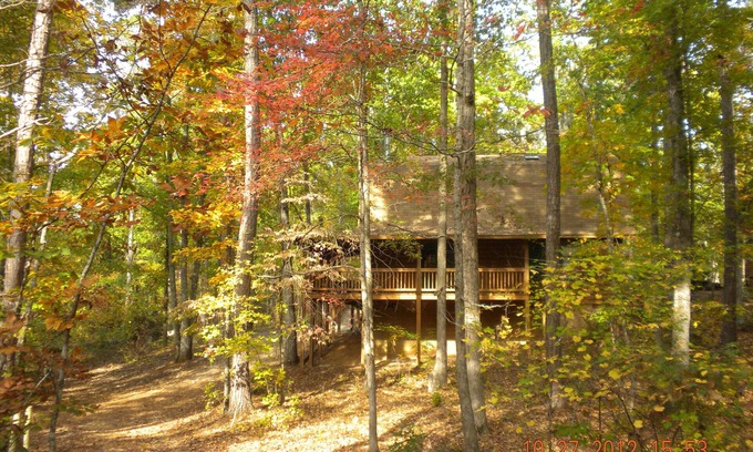 Pine Mountain Cabin | Auburn or Alabama Football! - 1 hour; Callaway Fall Festivals - 15 minutes.