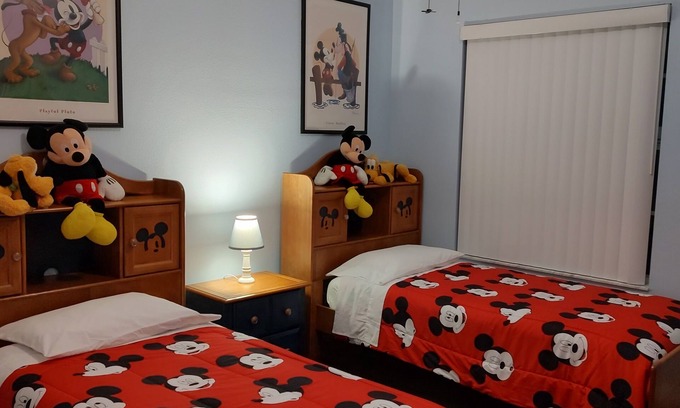Calabay Parc House | USD 140/night Private and Spacious 4BR/3BA 15 min from Disney, Pool.