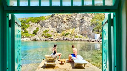 Milos Villa | Utopia boutique villa on-in the water between 2 seas ideal 5 people