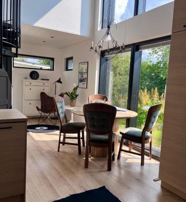 Ylamylly Apartment | Uusi, ilmastoitu ja valoisa 4 hlö huoneisto omalla sisäänkäynnillä