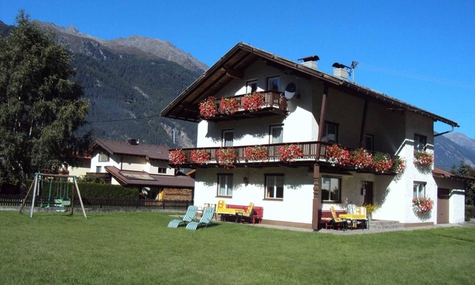 Unterlaengenfeld Apartment | Vacation apartment 4-8 persons 1 - Gästehaus Ennemoser