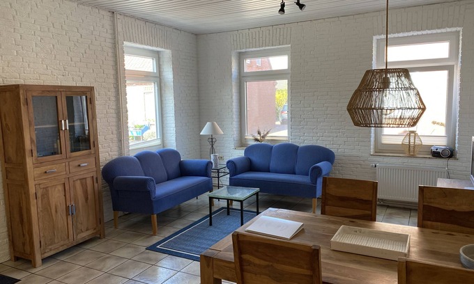 Pilsum Apartment | Vacation apartment "Seestern" with large garden in the heart of Pilsum