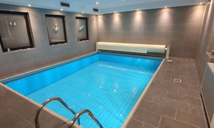 Uedesheim Apartment | Vacation apartment+swimming pool/garden/terrace/playground