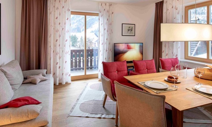 Grosskirchheim Apartment | Vacation apartment W8, 1 bedroom, 2 bedrooms, kitchen, shower bath WC - Ferienhaus Hotel Post