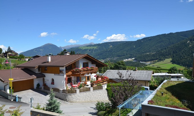 Medraz Apartment | Vacation Holiday dreams Location