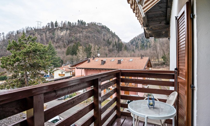 Pergine Valsugana House | Vacation Home "Chalet Bella Vita Pergine Valsugana" with Mountain View, Shared Terrace & Wi-Fi