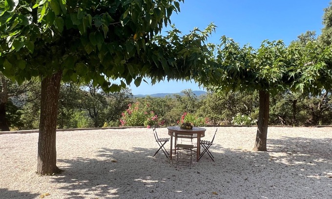 La Garde-Freinet House | Vacation home for 4 people with large pool in the bay of St. Tropez