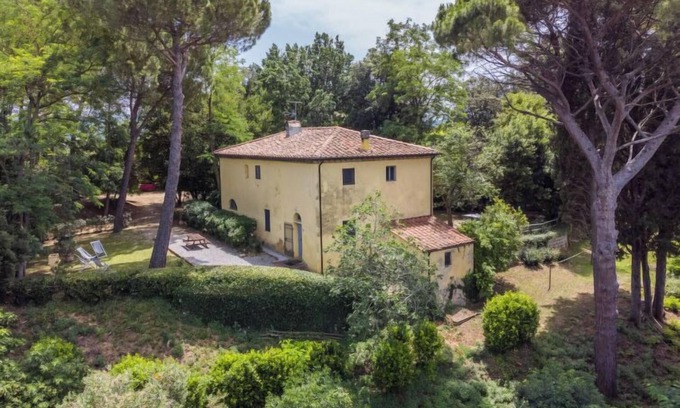 Lorenzana House | Vacation home Legno by Interhome