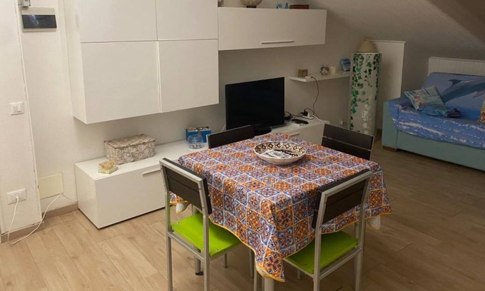 Lido di Volano House | Vacation Home "Resy" with Lake View, A/C & Wi-Fi