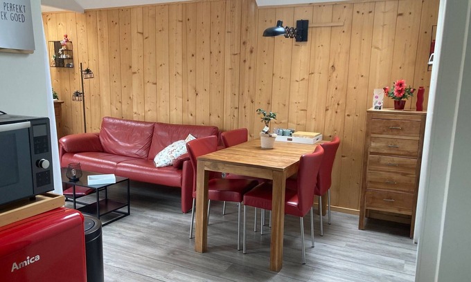 Oude Bildtzijl House | Vacation home 't Laaisterplakky Without thresholds