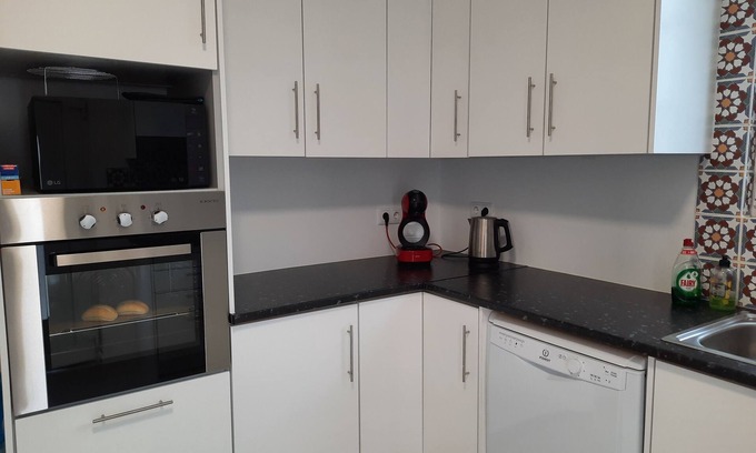 Caldas da Rainha House | Vacation home with heated pool close to Obidos.