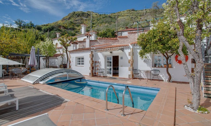 Las Lagunetas Villa | Vacation Villa 'Estanco 14' with Mountain View, Wi-Fi and Air Conditioning