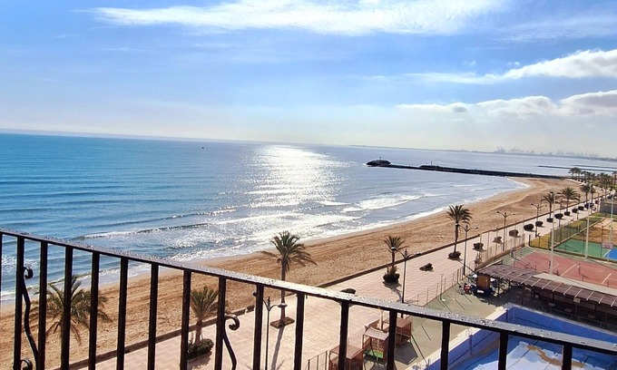 Port Saplaya Apartment | Valencia: Penthouse with unbeatable views of the sea in Valencia