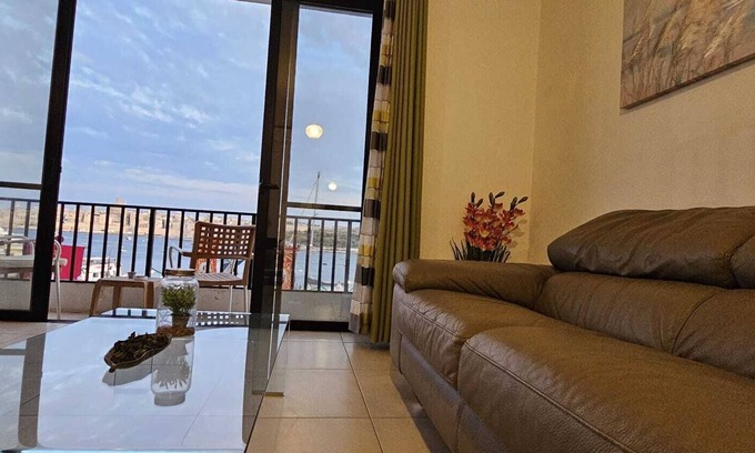 Sliema Apartment | Valletta Harbour View Modern Apartment