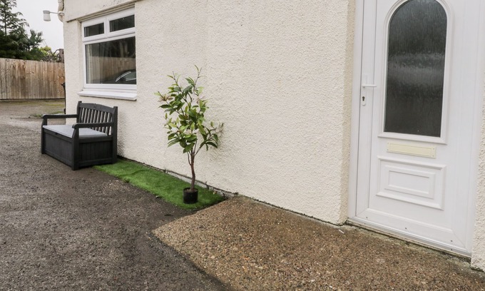 Aislaby Cottage | VALLEY VIEW, pet friendly, character holiday cottage in Sleights