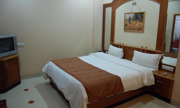 Barmer Hotel | Vamoose Kalinga Palace