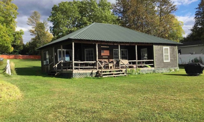 Grand Isle Cottage | Vancie's Cottage on Lake Champlain