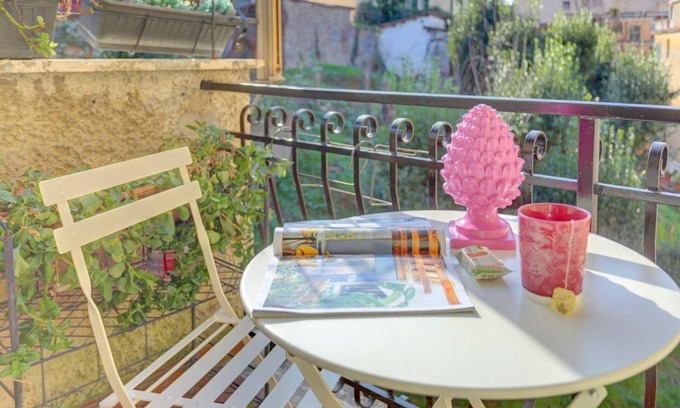 Quartiere XIII Aurelio Apartment | Vatican Loft with Balcony - Home and More
