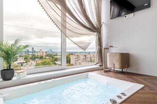 Vilnius city municipality Apartment | Vega - Whirlpool - Self Checkin