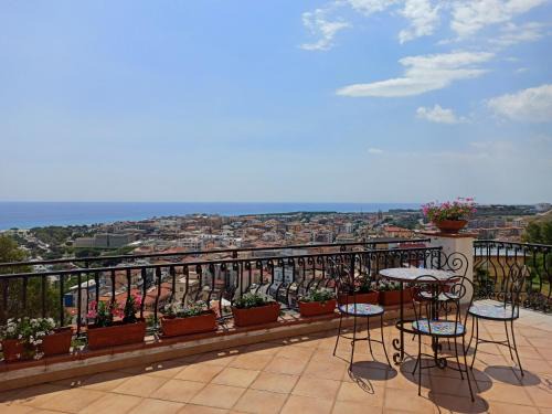 Soverato House | VelaLatina Residence B&B Soverato - Camera Scirocco