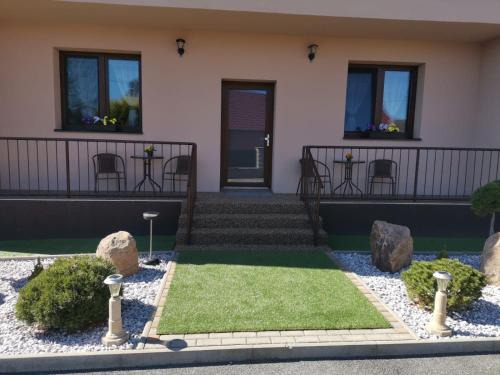 Chvalkovice House | Velká Bukovina