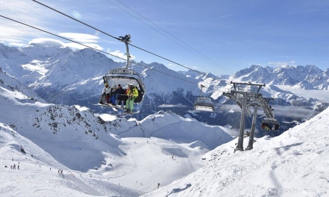 Verbier Apartment | VERBIER VIEWS WITH PRIVATE PARKING IN THE CENTER OF THE VILLAGE
