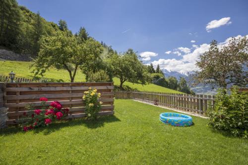 Sluderno Apartment | Vernalhof Apt Sunnaseit