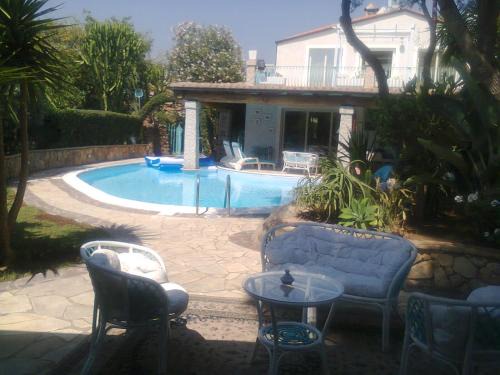 Torre di Bari Villa | Very cozy, comfortable lanthana villa on 2 floors, independent